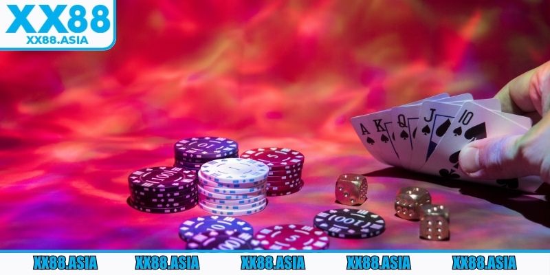 Kinh nghiệm chơi bài phỏm quan sát hành vi của đối thủ